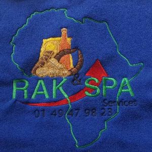 Broderie sur une polaire zippée pour une association