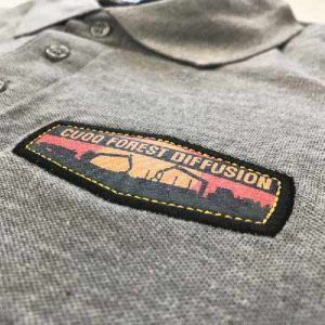 Polo publicitaire à manches courtes avec patch brodé